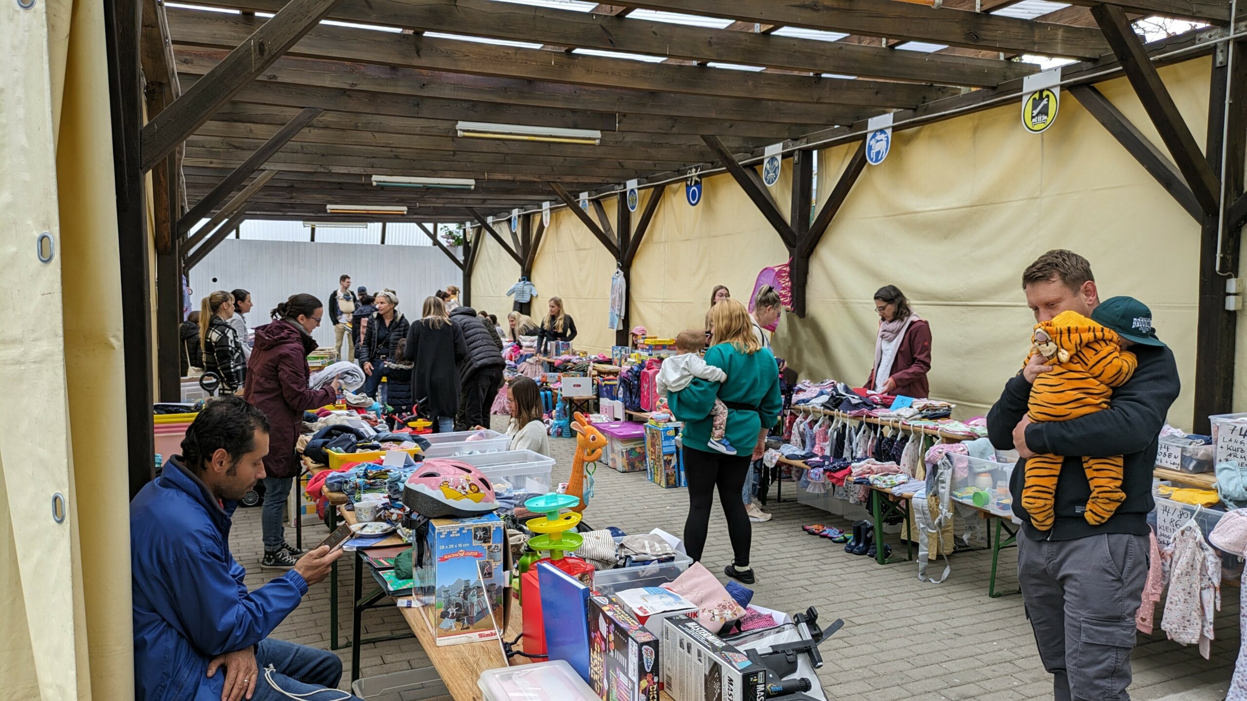 Mehr über den Artikel erfahren Kinderflohmarkt 2024